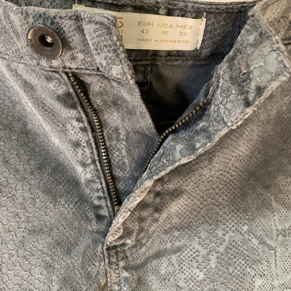 Zara Velvet Jeans Textured Cotton Snakeskin Print Z1975 Size 10 Runs Small